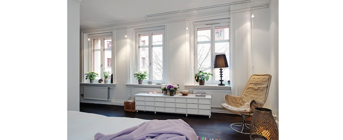 new-york-interior-designer_White-Apartment-1100x450.jpg