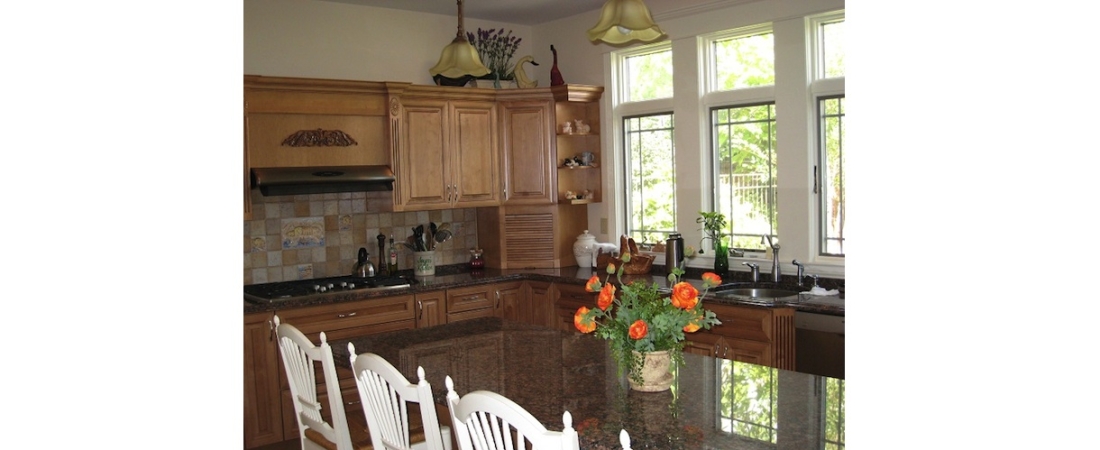 new-york-interior-designer_Traditional-Kitchen-1100x450.jpg