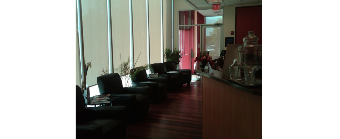 new-york-interior-designer_commercial_Medical-Center-Waiting-Room-1100x450.jpg