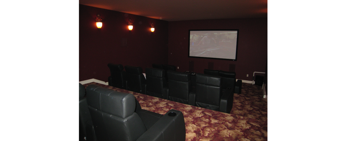 new-york-architect_residential_home-movie-theater_01-1100x450.png
